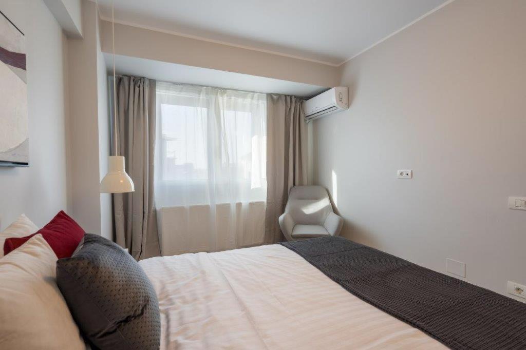 Downtown Modern - 2Br Apartment Bukarest Kültér fotó